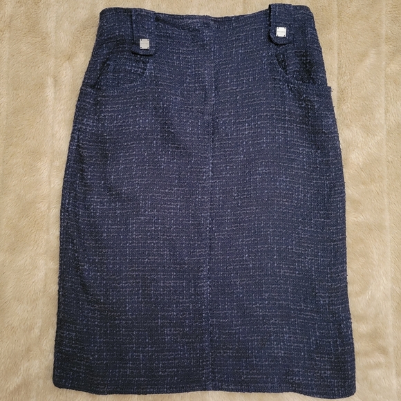 Chanel tweed navy skirt